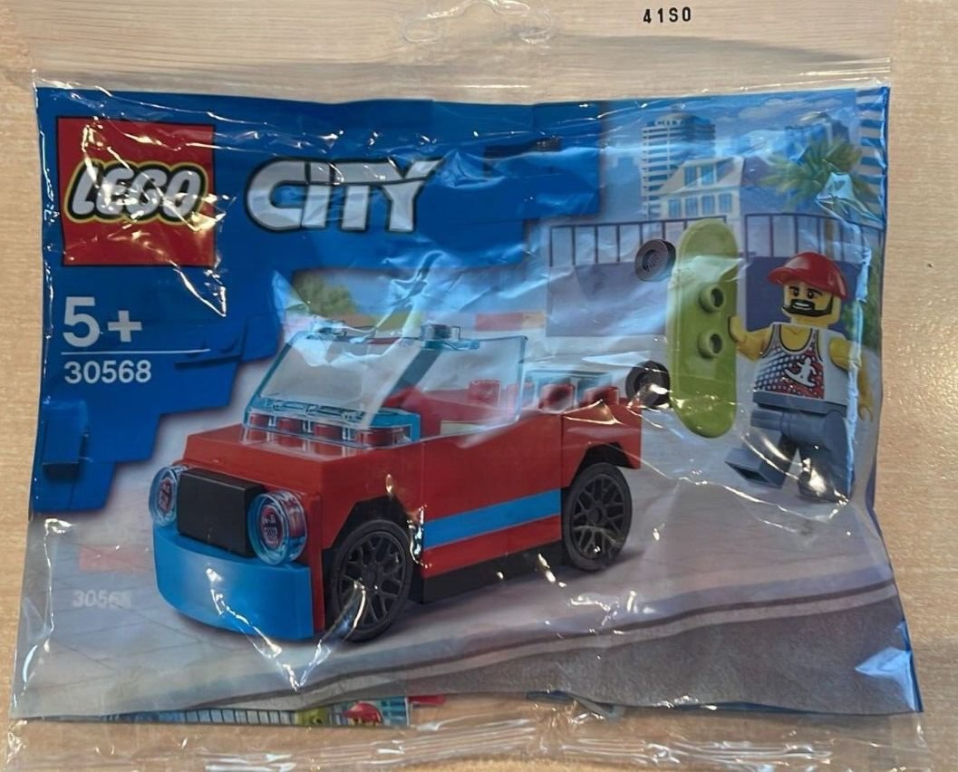 Lego City 30568 Skateboarder - JR-Vertrieb